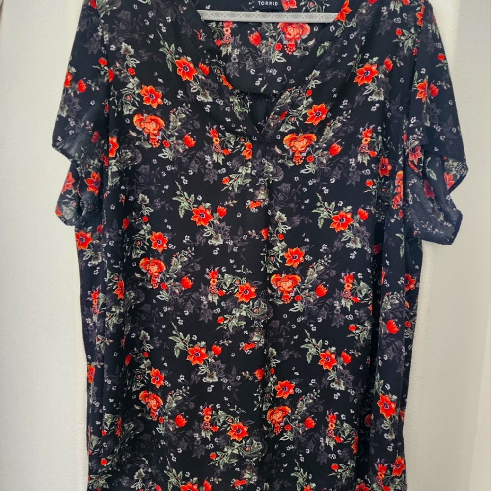 Torrid georgette blouse